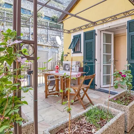 2 Bedroom Gorgeous In Magliolo-finale Ligure 度假居