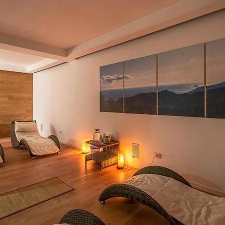 2 Bedroom Gorgeous In Magliolo-finale Ligure 度假居