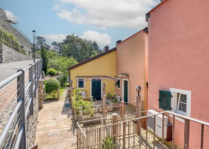 Lovely In Magliolo-finale Ligure