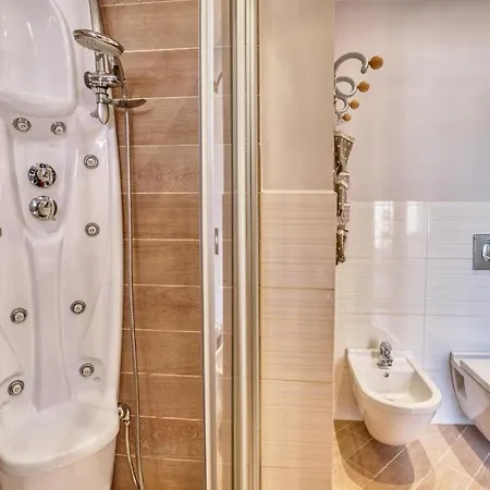 2 Bedroom Gorgeous In Magliolo-finale Ligure * Magliolo
