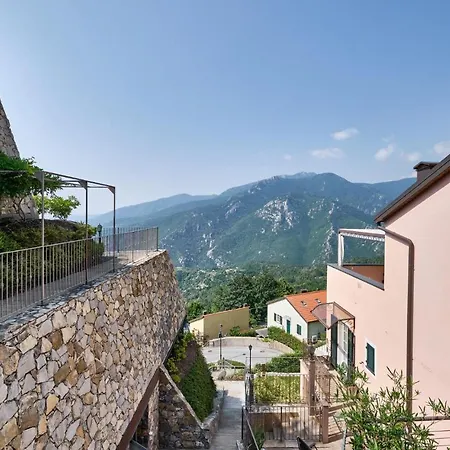 펜션 2 Bedroom Gorgeous In Magliolo-finale Ligure