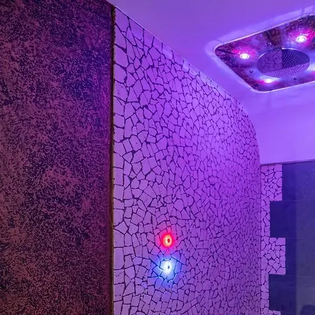 2 Bedroom Gorgeous In Magliolo-finale Ligure בית נופש Magliolo