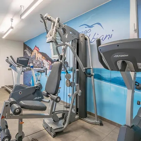 2 Bedroom Gorgeous In Magliolo-finale Ligure